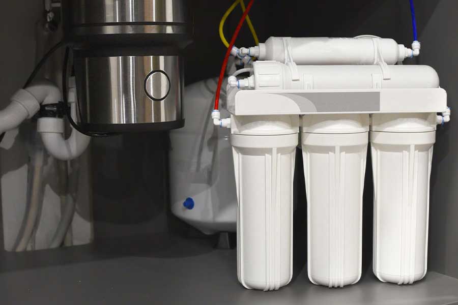 Under sink water purifier with filters
